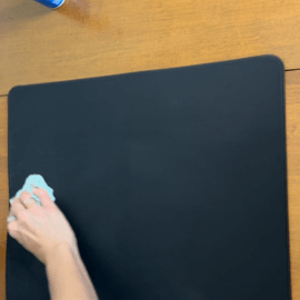 Using the microfiber cloth to dry. How to clean a mouse pad with EarthSential mouse pad restorative cleaner