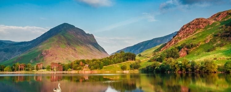 cleaning with natural ingredients for health